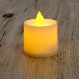   Iris Gyertya alakú fix fényű LED-es sárga fénydekoráció 4db/csomag