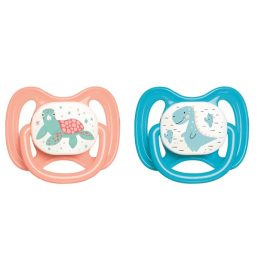   IRIS teknős vagy dinoszaurusz mintás cumi 0-6 hónapos babáknak, rószaszín vagy kék színű 161010-000