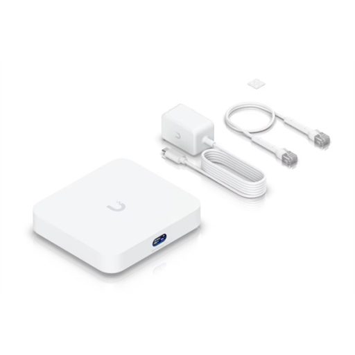 UBiQUiTi Vezetékes Cloud Gateway 4x1Gbps (LAN) + 1x2,5Gbps (WAN), IPS routing, OpenVPN, Asztali - UCG-Ultra