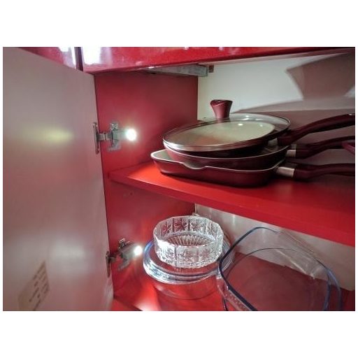 Szekrény világítás, gardrób világítás (mozgásérzékelős) 4 db