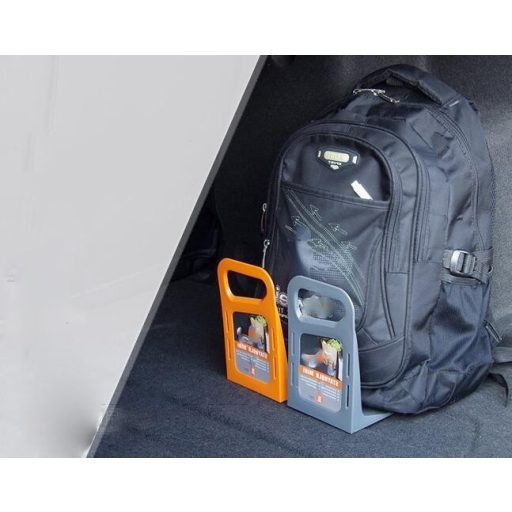 Csomag rögzítő tálca csomagtartóba