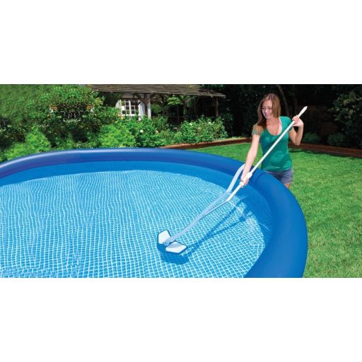 INTEX Deluxe medence tisztító szett, merítő háló, porszívófej, kefe (29057)